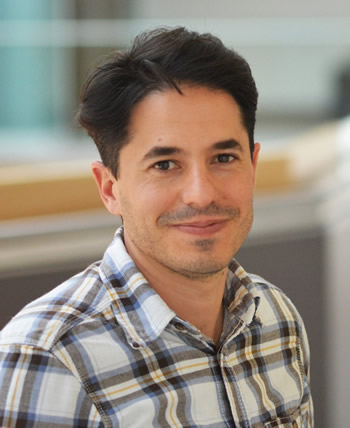 Dr. Alfredo Castello