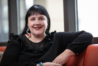 Professor Maria Barna